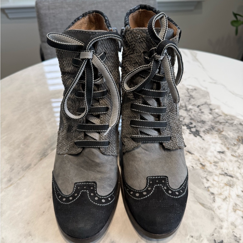 Elegant Black and Gray Heeled Boots